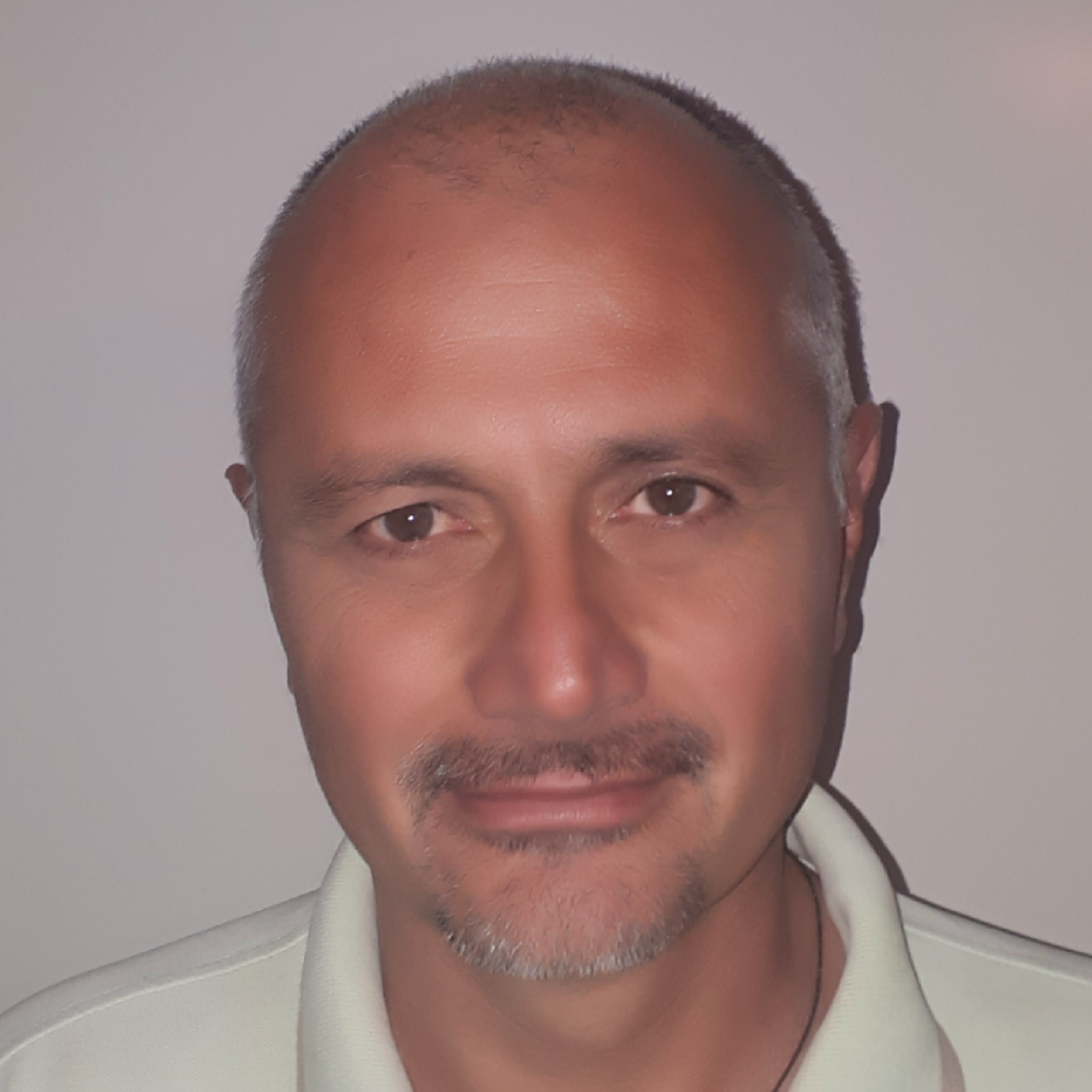dr Bojan Gajić